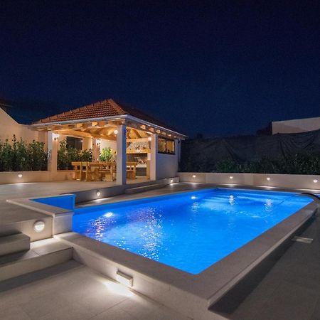 Villa Milena With Heated Pool And Jacuzzi Kostanje ภายนอก รูปภาพ
